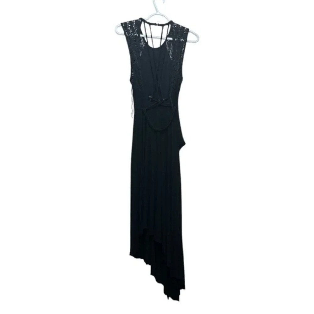 Black Dress - Picture 2 of 5
